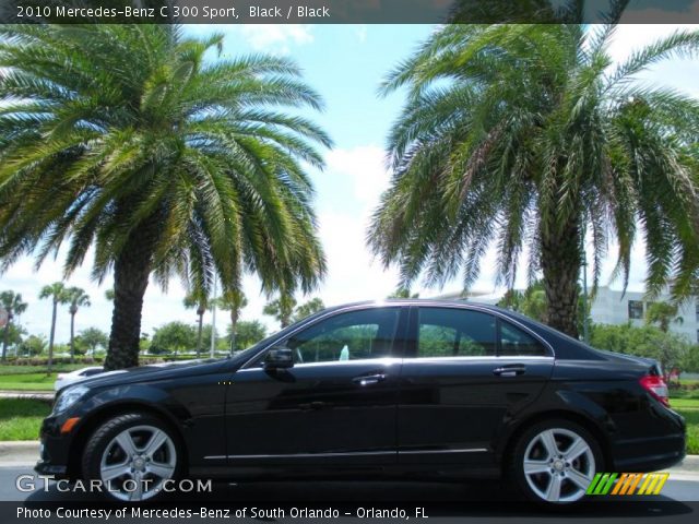 2010 Mercedes-Benz C 300 Sport in Black