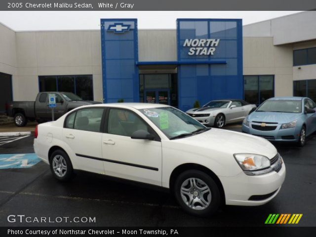2005 Chevrolet Malibu Sedan in White