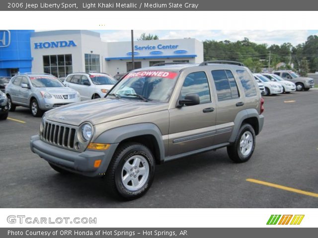2006 Jeep Liberty Sport in Light Khaki Metallic