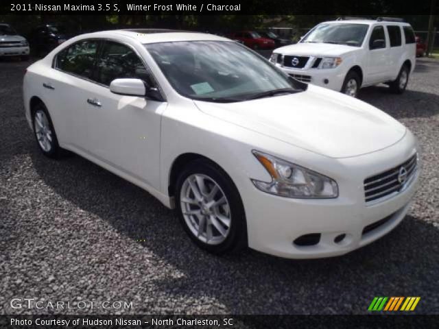 2011 Nissan Maxima 3.5 S in Winter Frost White