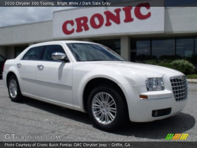 2010 Chrysler 300 Touring in Bright White