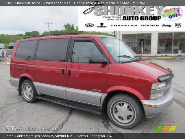 2000 Chevrolet Astro LS Passenger Van in Light Carmine Red Metallic