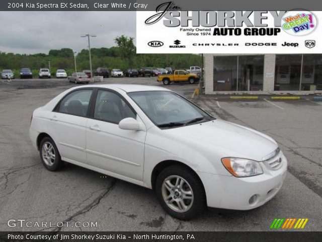 2004 Kia Spectra EX Sedan in Clear White