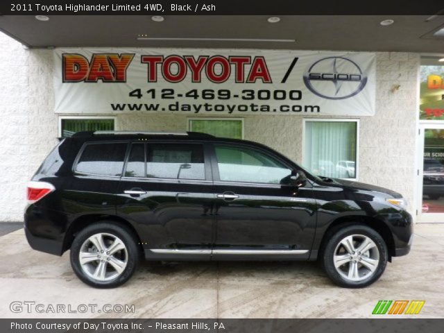 2011 Toyota Highlander Limited 4WD in Black