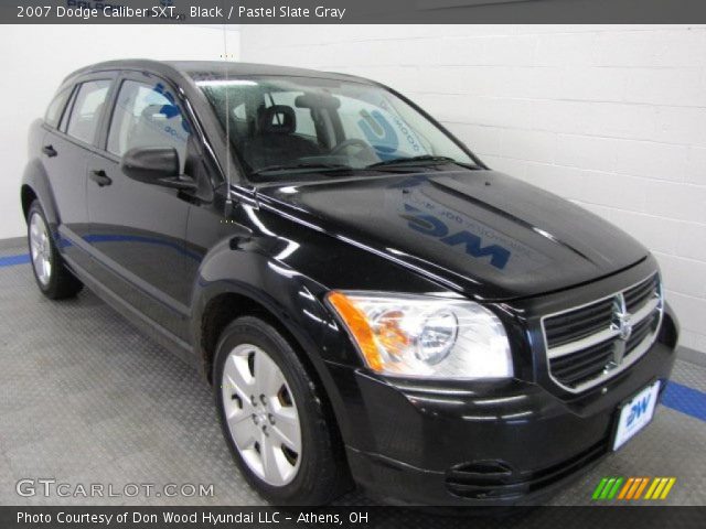 2007 Dodge Caliber SXT in Black