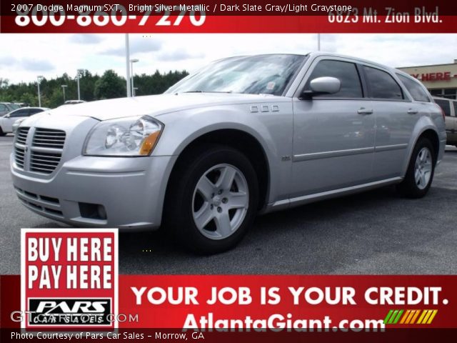 2007 Dodge Magnum SXT in Bright Silver Metallic