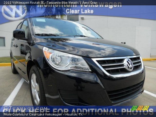 2011 Volkswagen Routan SE in Tanzanite Blue Metallic