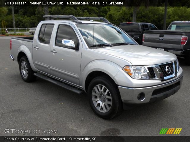 2010 Nissan Frontier LE Crew Cab in Radiant Silver Metallic