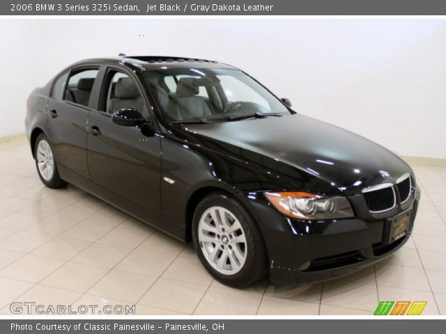 2006 BMW 3 Series 325i Sedan in Jet Black