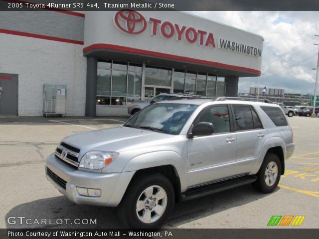 2005 Toyota 4Runner SR5 4x4 in Titanium Metallic