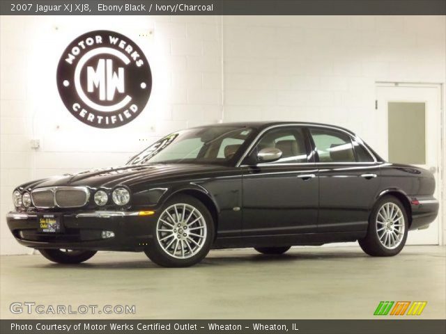 2007 Jaguar XJ XJ8 in Ebony Black