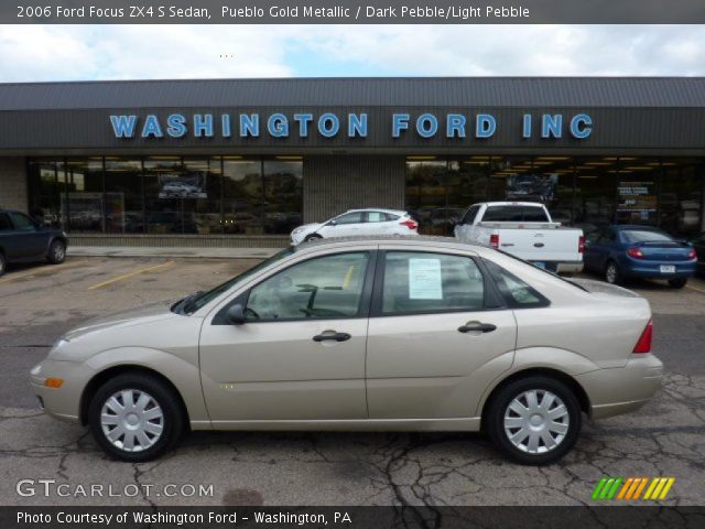 2006 Ford Focus ZX4 S Sedan in Pueblo Gold Metallic