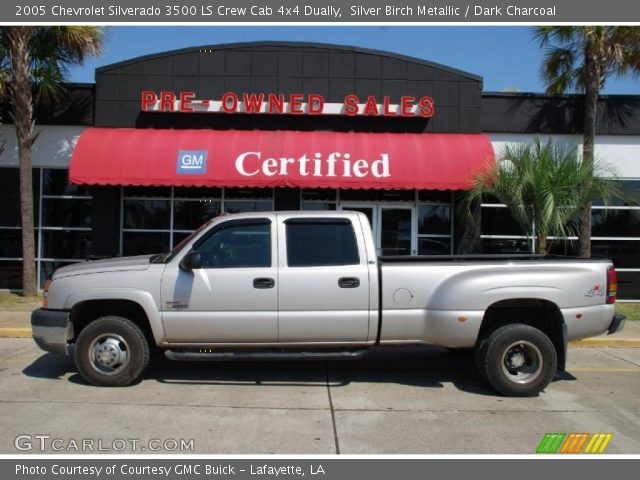 2005 Chevrolet Silverado 3500 LS Crew Cab 4x4 Dually in Silver Birch Metallic