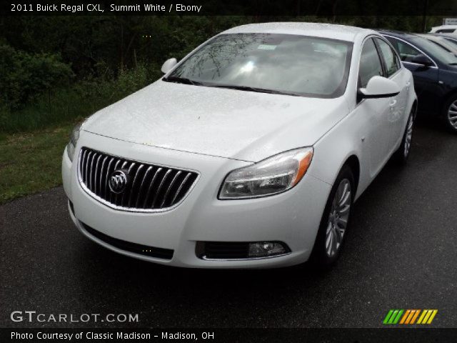 2011 Buick Regal CXL in Summit White