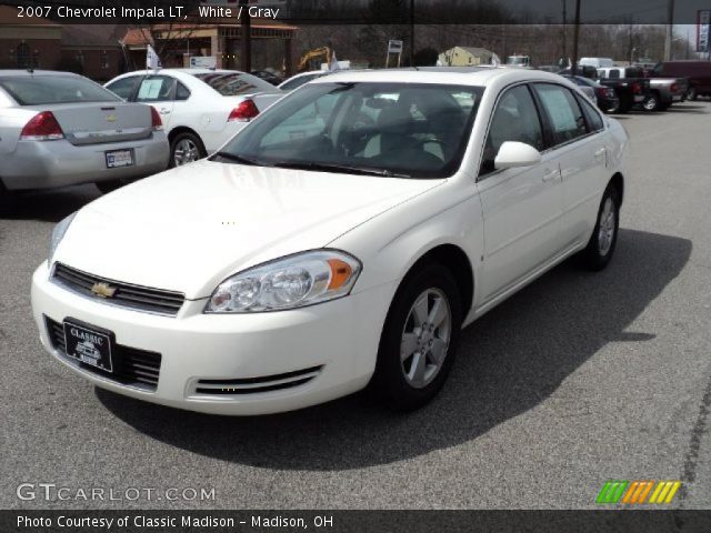 2007 Chevrolet Impala LT in White