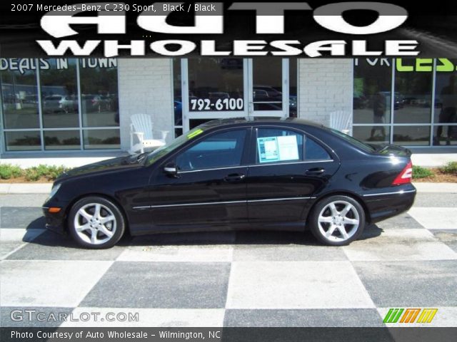 2007 Mercedes-Benz C 230 Sport in Black