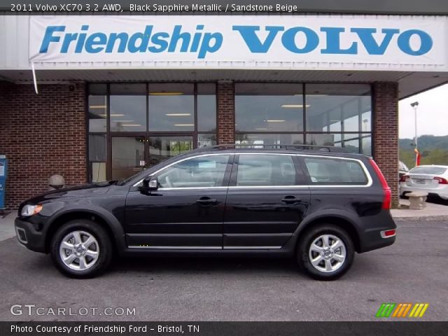 2011 Volvo XC70 3.2 AWD in Black Sapphire Metallic