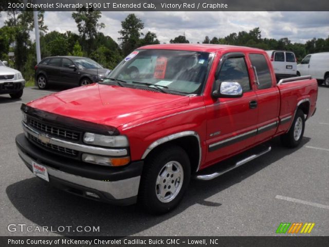 2000 Chevrolet Silverado 1500 LT Extended Cab in Victory Red