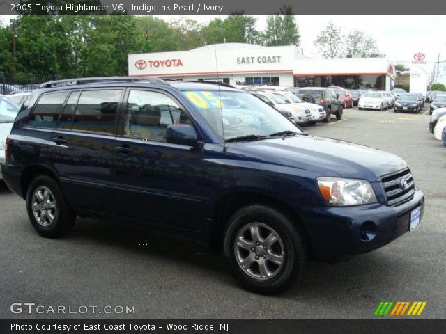 2005 Toyota Highlander V6 in Indigo Ink Pearl