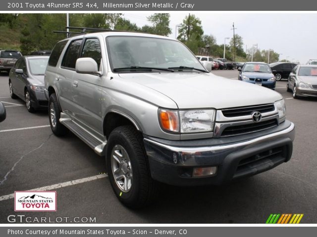2001 Toyota 4Runner SR5 4x4 in Millennium Silver Metallic