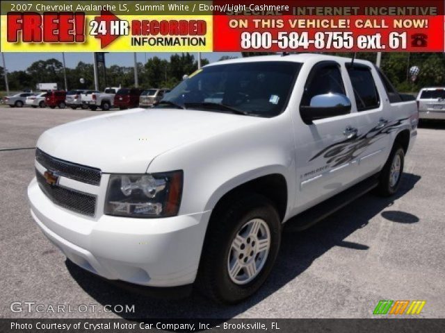 2007 Chevrolet Avalanche LS in Summit White