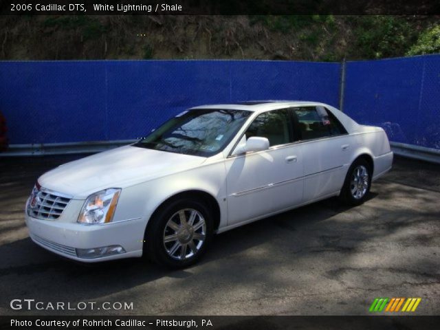 2006 Cadillac DTS  in White Lightning