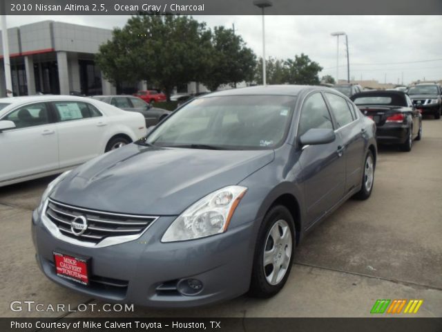 2010 Nissan Altima 2.5 in Ocean Gray