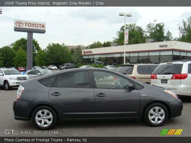 2006 Toyota Prius Hybrid in Magnetic Gray Metallic