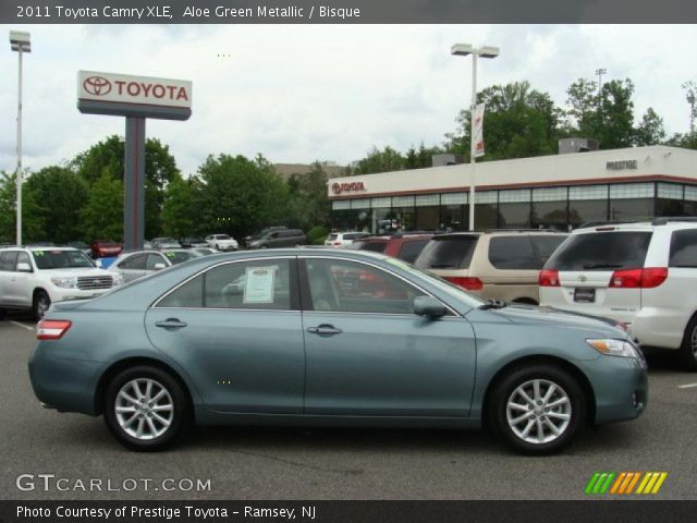 2011 Toyota Camry XLE in Aloe Green Metallic