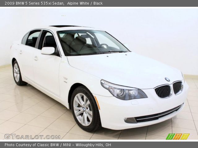 2009 BMW 5 Series 535xi Sedan in Alpine White