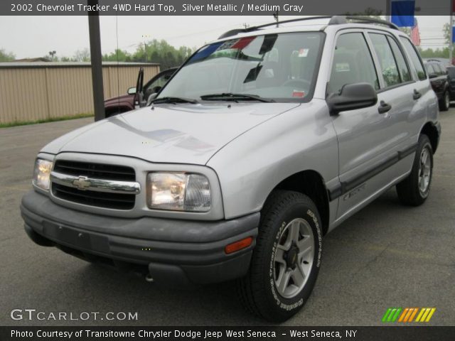 2002 Chevrolet Tracker 4WD Hard Top in Silver Metallic