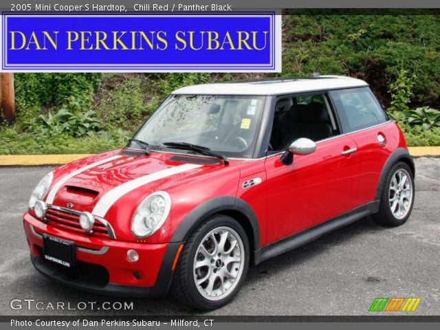2005 Mini Cooper S Hardtop in Chili Red