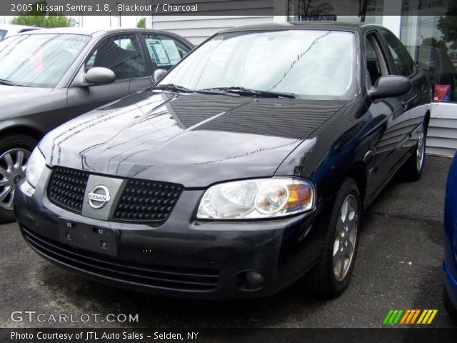 2005 Nissan Sentra 1.8 in Blackout