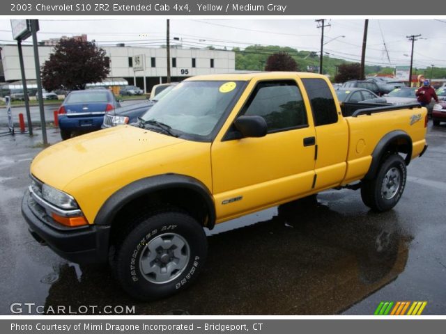 2003 Chevrolet S10 ZR2 Extended Cab 4x4 in Yellow