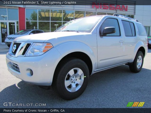 2011 Nissan Pathfinder S in Silver Lightning