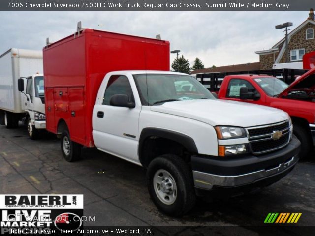 2006 Chevrolet Silverado 2500HD Work Truck Regular Cab Chassis in Summit White