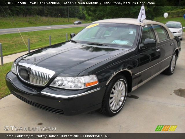 2003 Lincoln Town Car Executive in Aspen Green Metallic