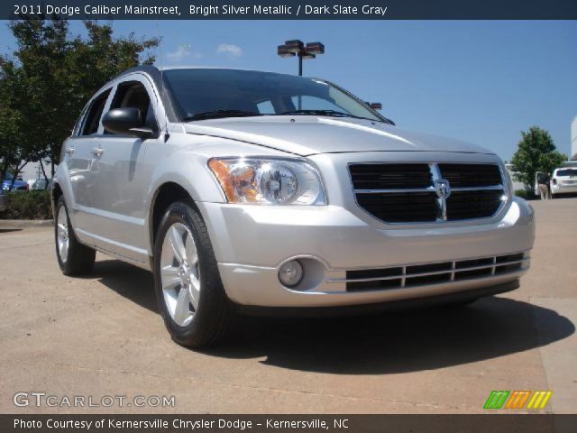 2011 Dodge Caliber Mainstreet in Bright Silver Metallic