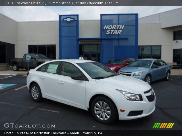 2011 Chevrolet Cruze LS in Summit White