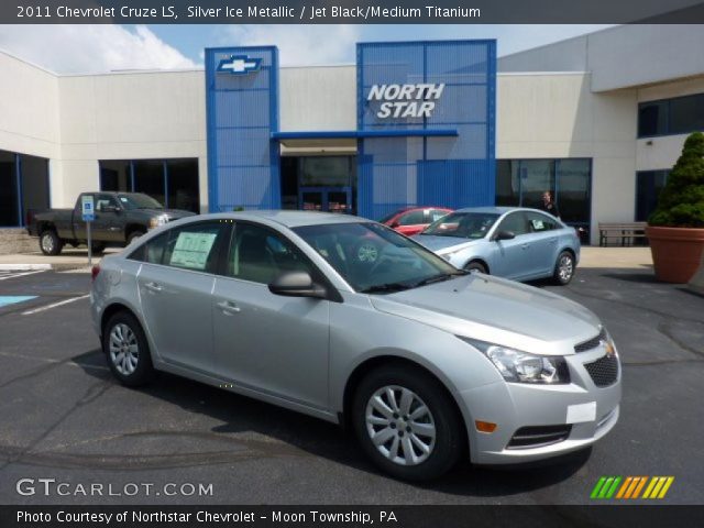 2011 Chevrolet Cruze LS in Silver Ice Metallic