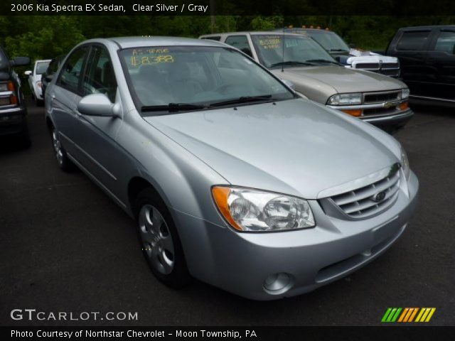 2006 Kia Spectra EX Sedan in Clear Silver