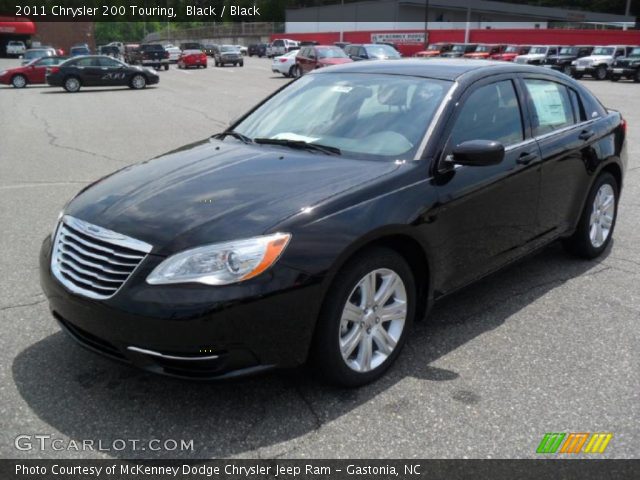 2011 Chrysler 200 Touring in Black