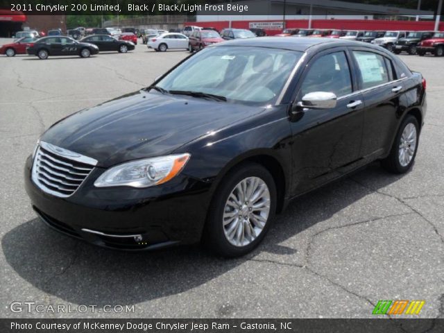 2011 Chrysler 200 Limited in Black