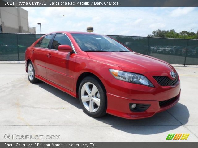 2011 Toyota Camry SE in Barcelona Red Metallic