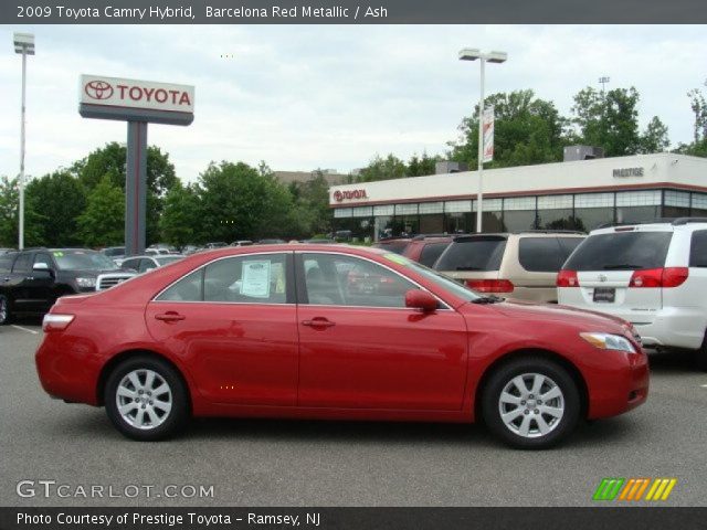 2009 Toyota Camry Hybrid in Barcelona Red Metallic