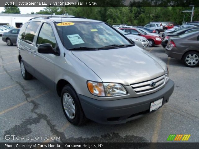 2001 Toyota Sienna LE in Silver Shadow Pearl