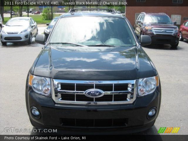 2011 Ford Escape XLT V6 4WD in Tuxedo Black Metallic