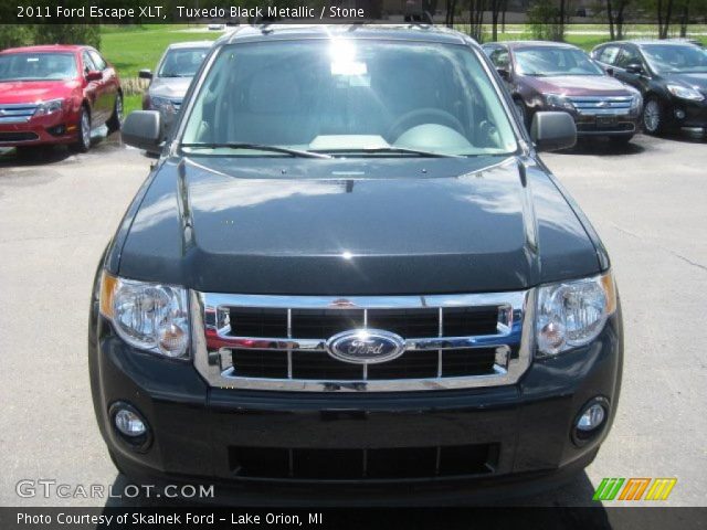 2011 Ford Escape XLT in Tuxedo Black Metallic