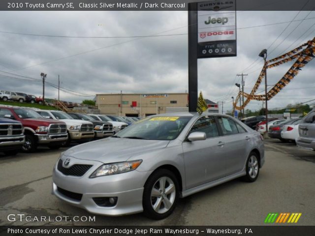 2010 Toyota Camry SE in Classic Silver Metallic