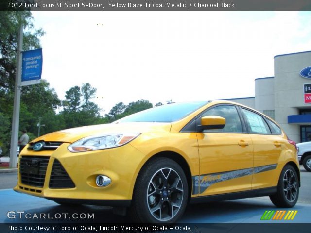 2012 Ford Focus SE Sport 5-Door in Yellow Blaze Tricoat Metallic